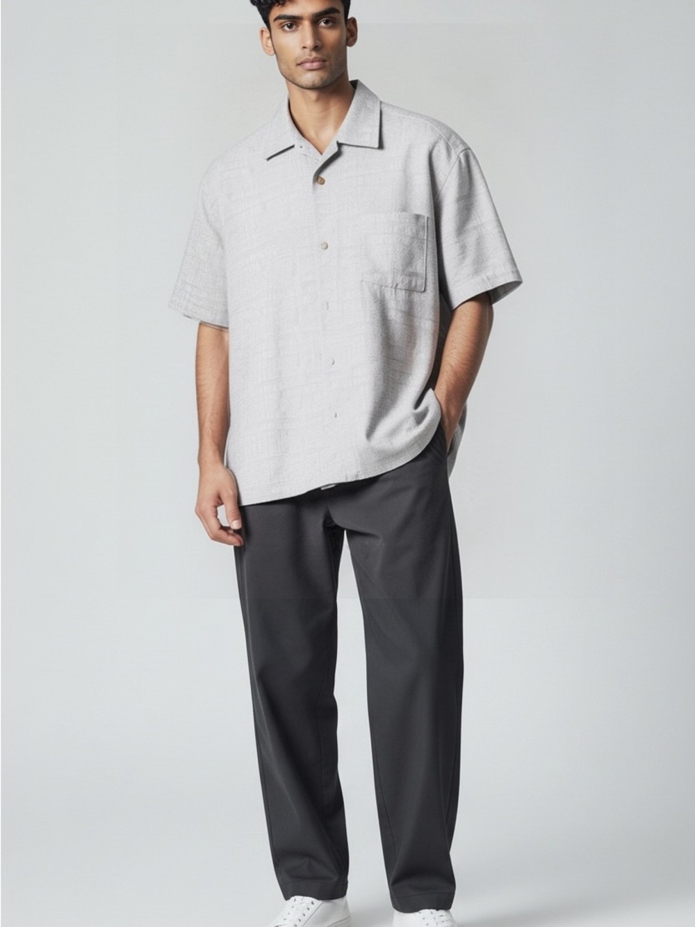 Tommy Bahama Men's Short-Sleeve Button-Down Shirt in Light Gray Pattern - Picture 3 of 9